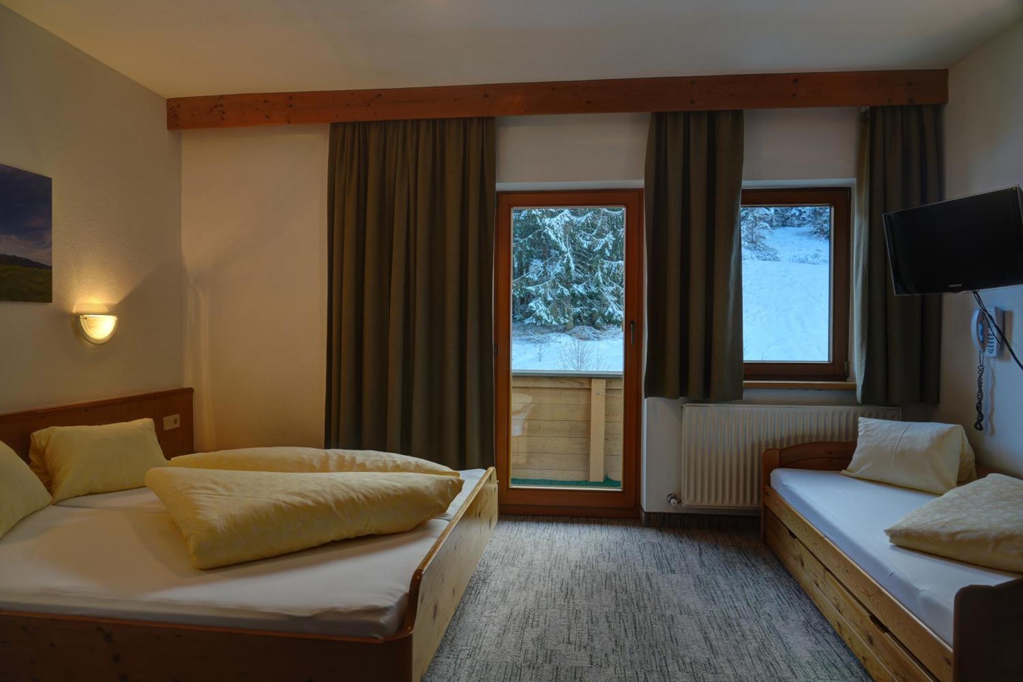 Ferienhotel Iris Auffach Exterior photo